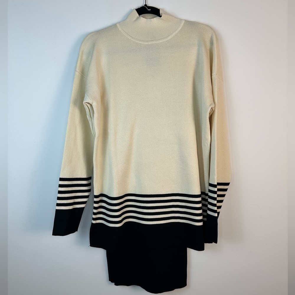 STRIPED TURTLENECK SWEATER AND PANTS SET
